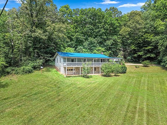 3rd image of 200 Gregory Dr