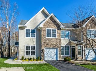 17 Osprey Dr, Old Bridge, NJ 08857