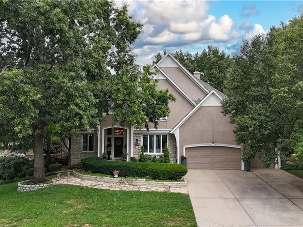 8512 W 139th St, Overland Park, KS 66223