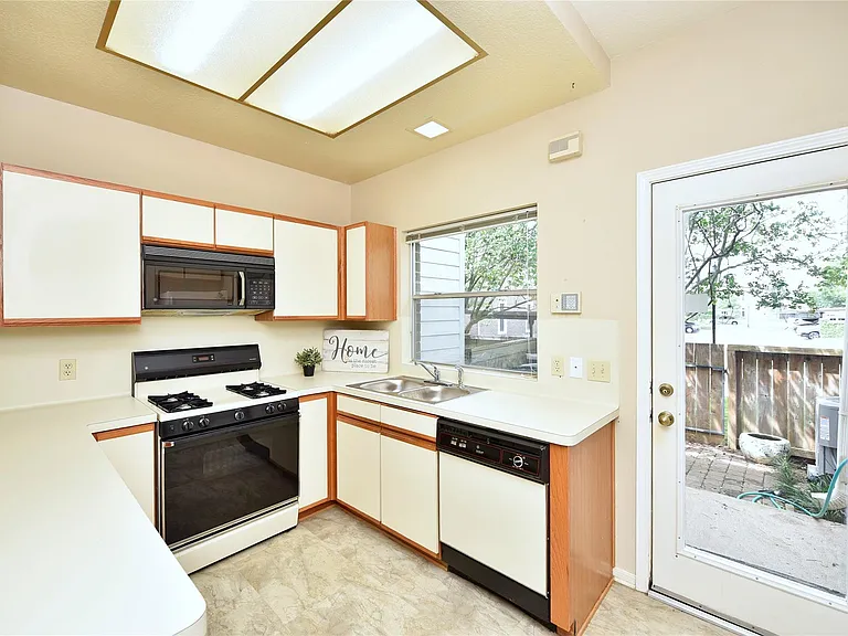 2930 Grants Lake Blvd #2704 — Photo 10