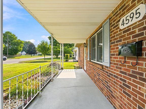 4th image of 4595 San Jose Ln