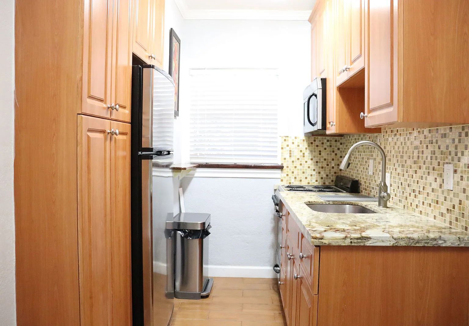 1 bed, 1.0 bath, 504 sqft, $1,899 — Photo 4