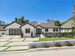 2398 Redlands Drive, Newport Beach: A Hidden Gem in California