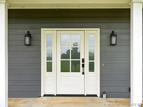 5th image of 650 NE Bison Rd