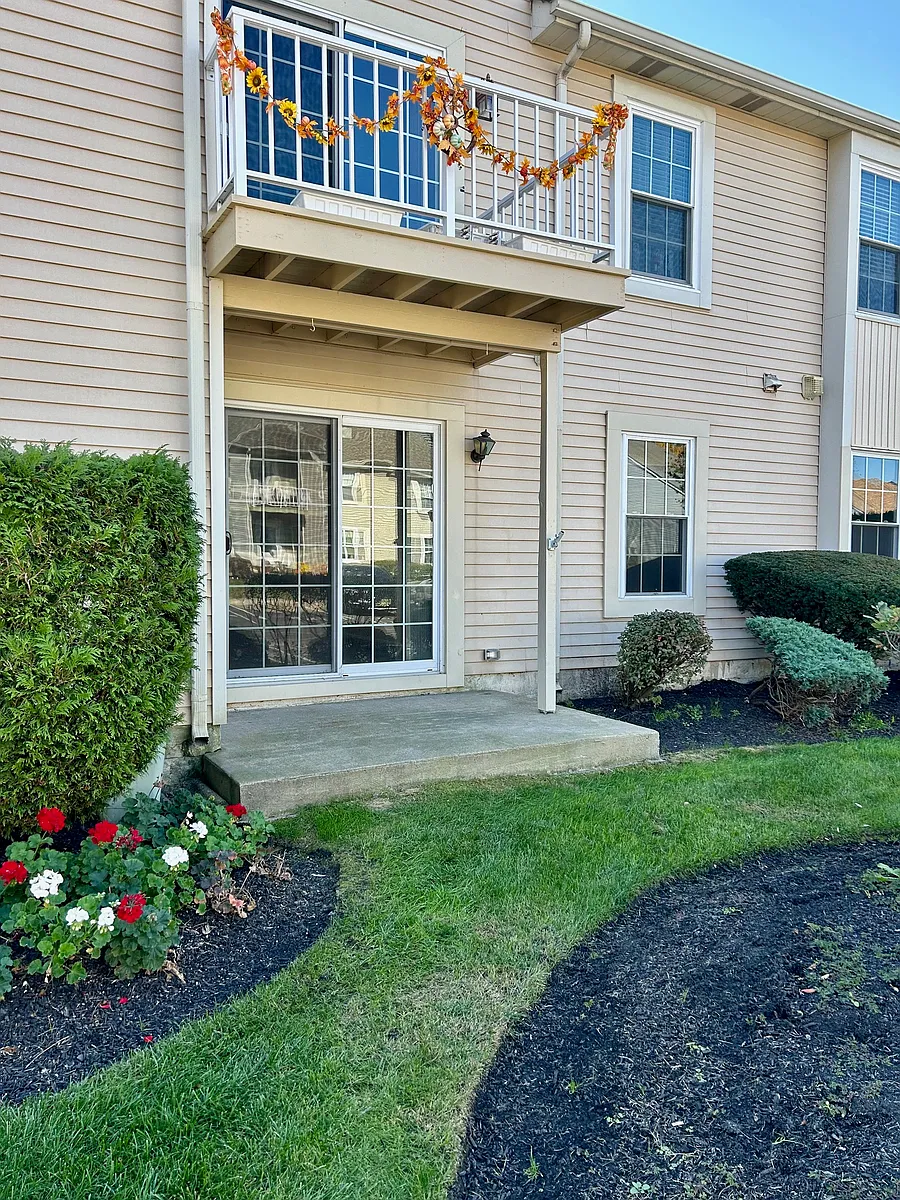 Building Photo - 4701A Adelaide Dr