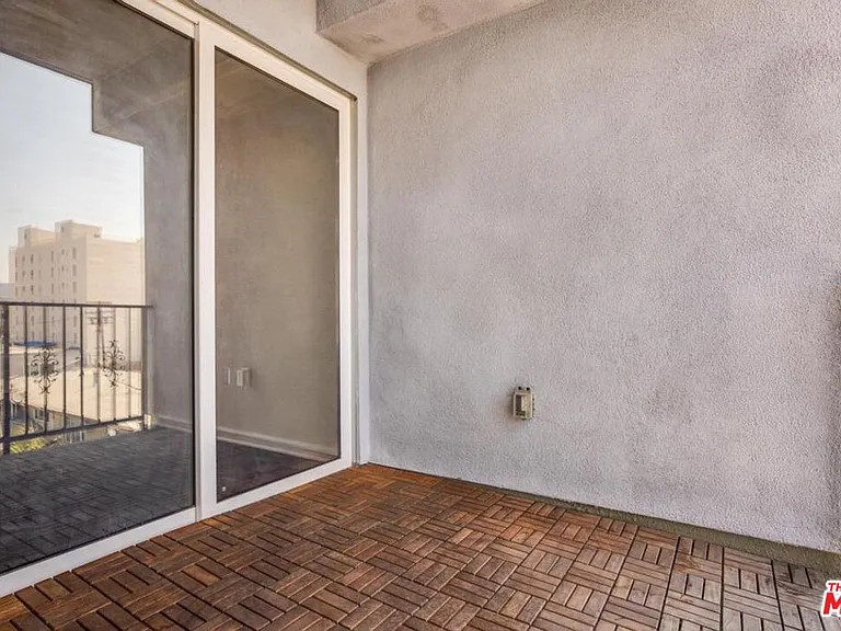 155 S Oxford Ave #506 — Photo 27