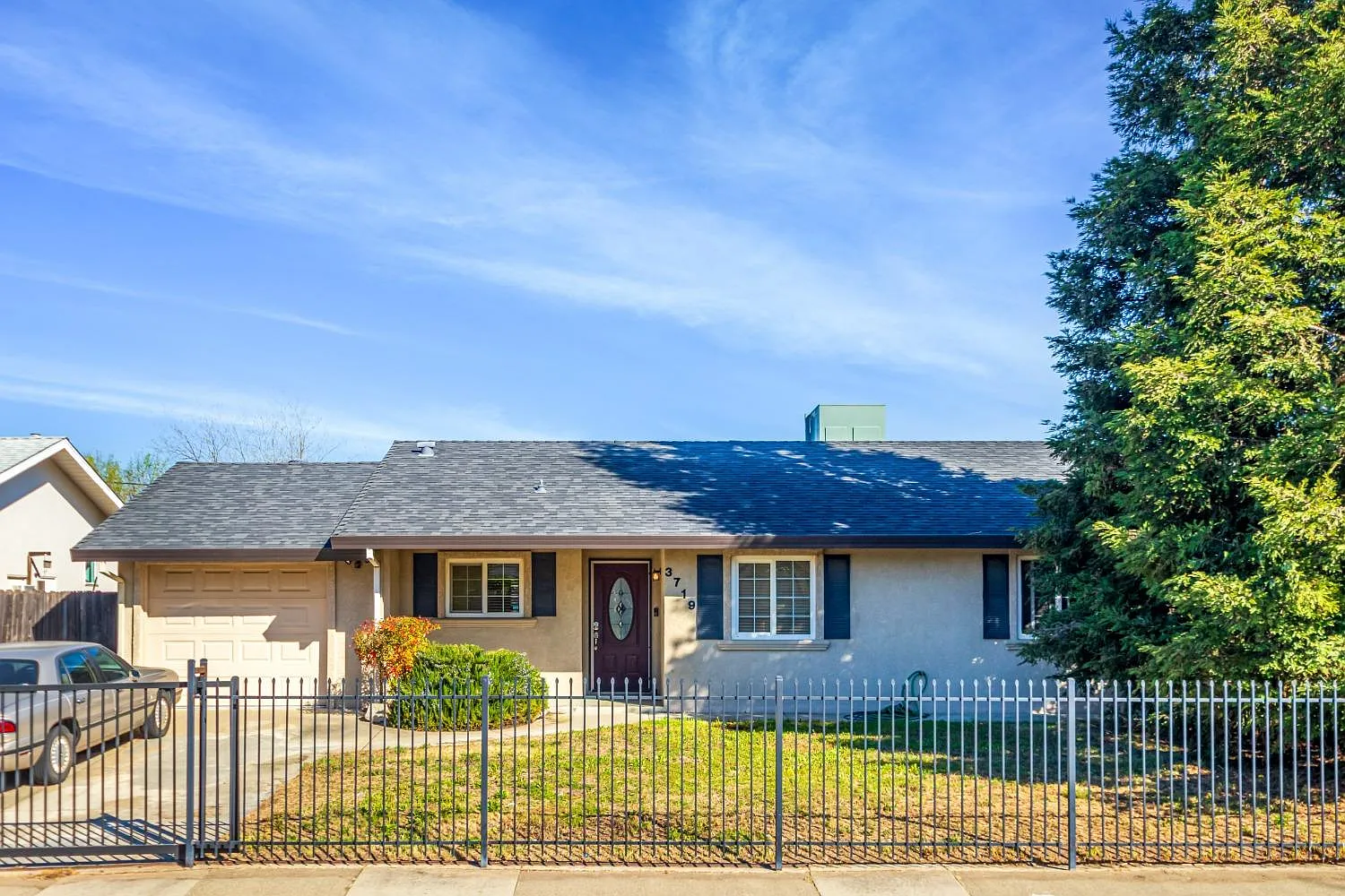 3719 Lankershim Way photo 1