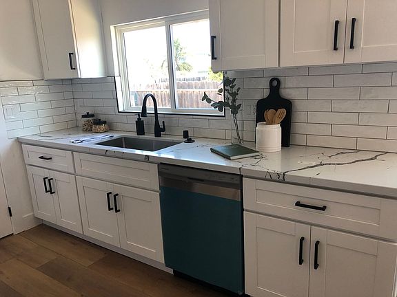 3rd image of 2222 Citrus Ave