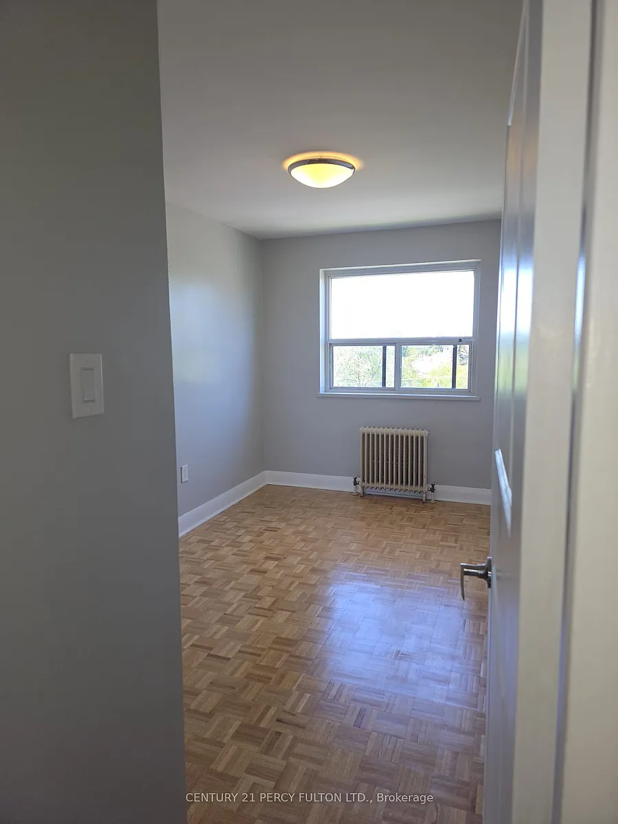 Building Photo - 1305 Wilson Ave #709