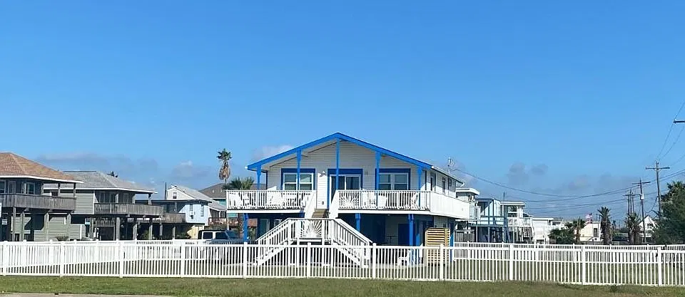 4219 Liberty Dr