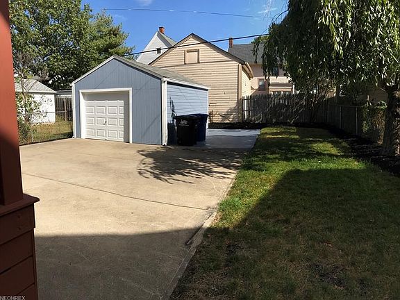 5th image of 1613 Winton Ave