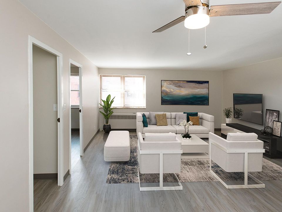 1st image of 400 Cochran Rd #5
