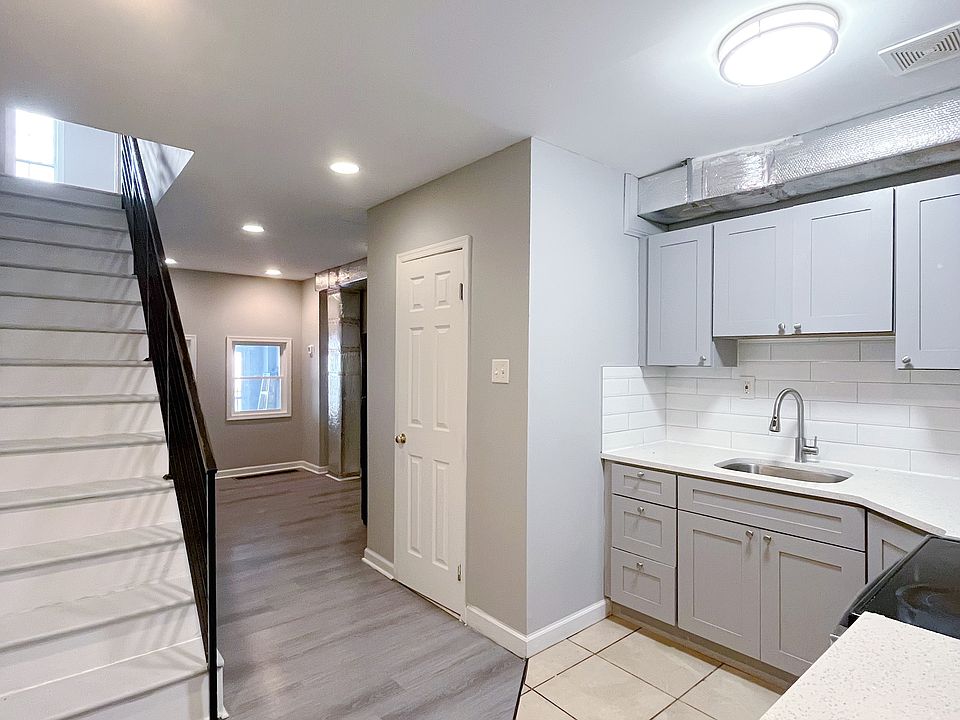 1st image of 1530 W Tioga St Floor 1