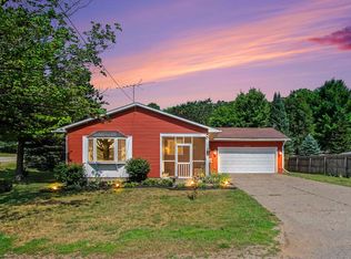 6676 Naontah Trl NE, Rockford, MI 49341
