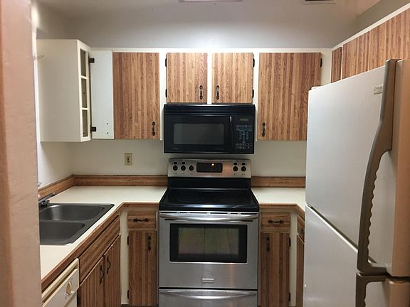4th image of 1654 Espanola Ave