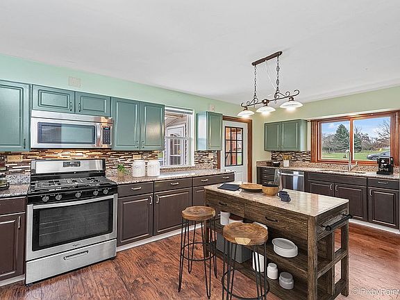 Open and spacious kitchen
