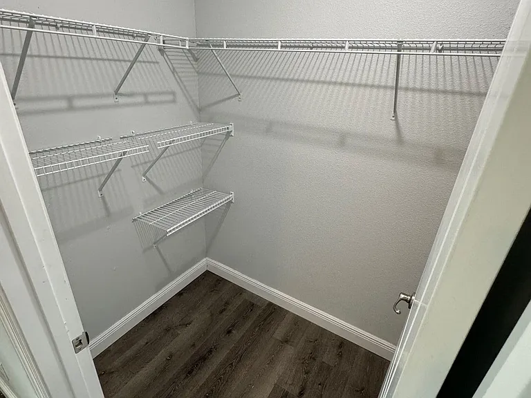737 Mink Ct #737 — Photo 7