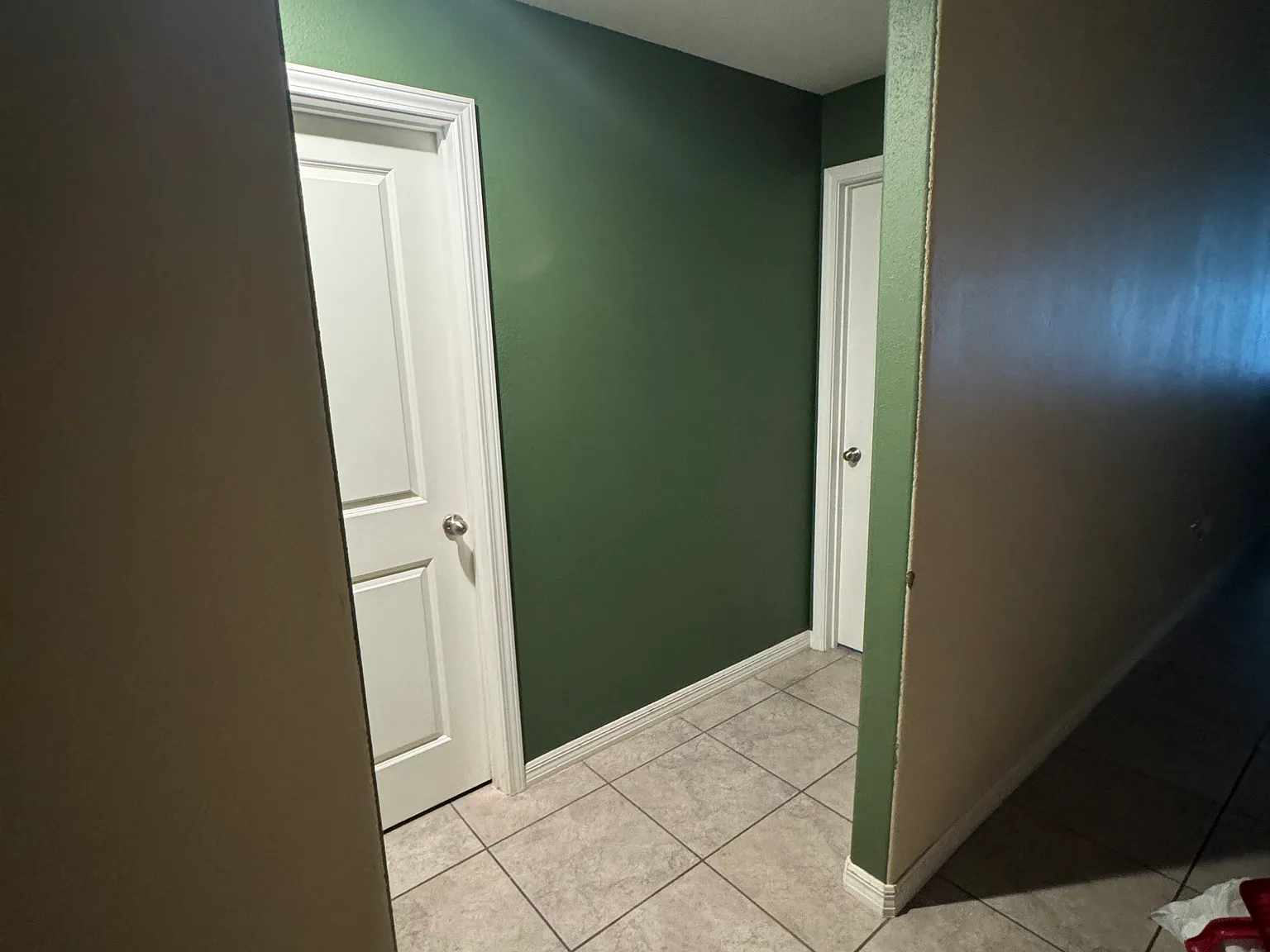 4 bed, 1899 sqft, $2,200 — Photo 4