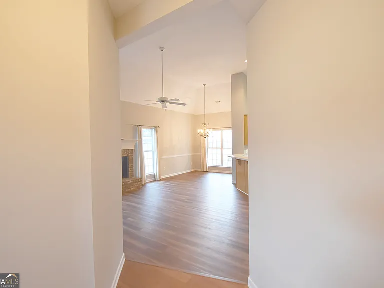219 Turnbridge Cir — Photo 18