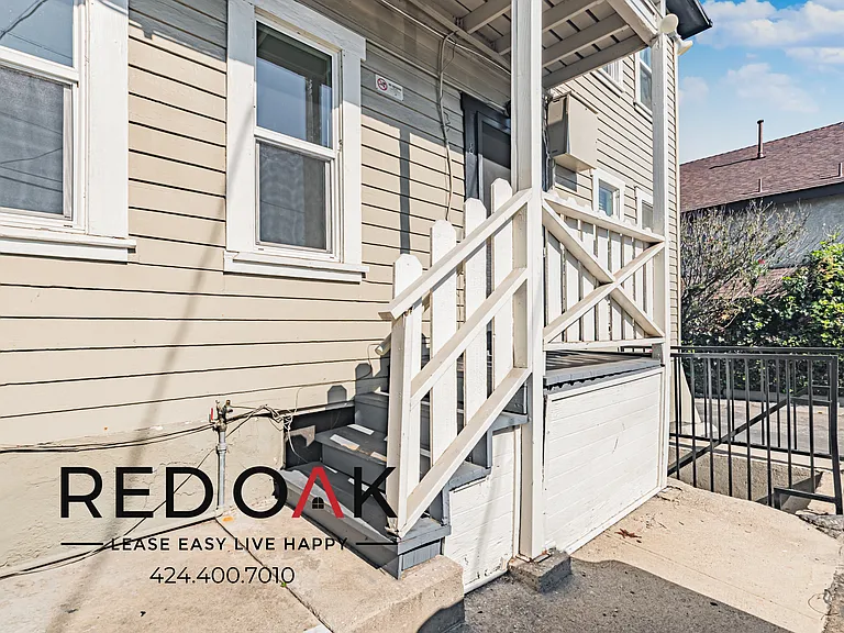 1559 N Hill Ave #8 — Photo 18