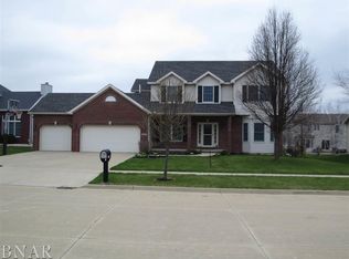 3612 Baldocchi Dr, Bloomington, IL 61704