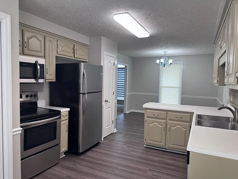 203 Melodie Dr — Photo 8