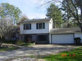 2946 Spanish Oak Dr, Lilburn, GA 30047