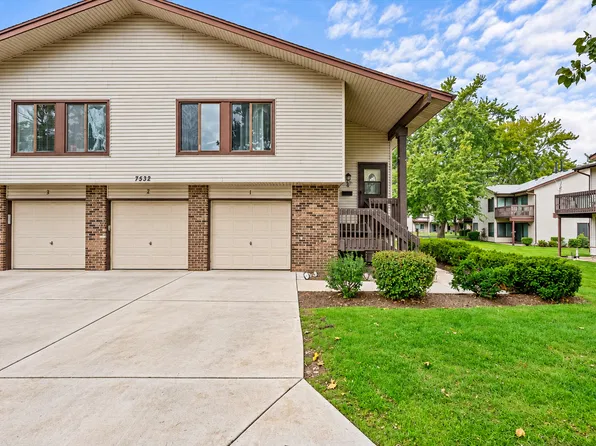 7532 Bristol Ln Unit 1, Hanover Park, IL 60133