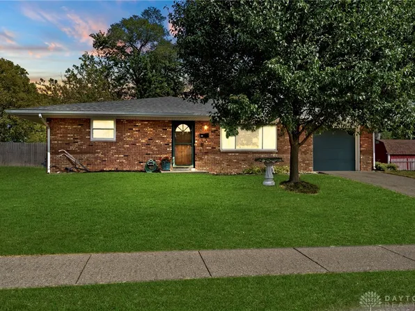 106 Normal Dr, Franklin, OH 45005