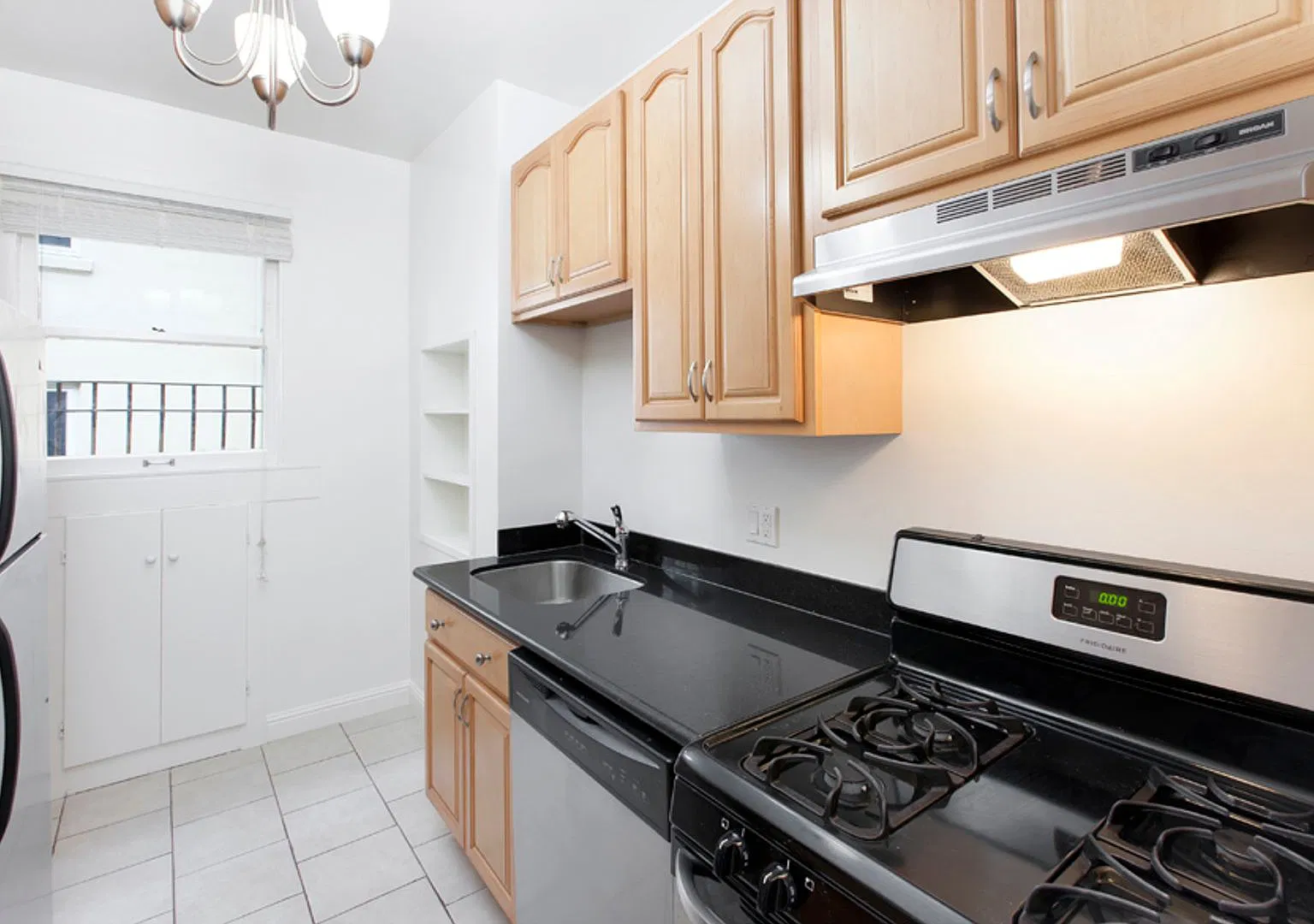 956 Post Street (279r) — Photo 3