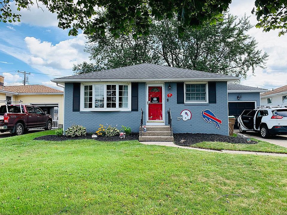 1st image of 17 Bay Ln