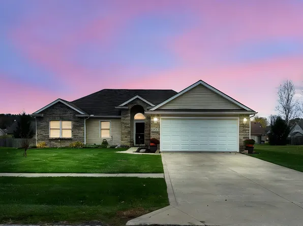 805 Hope Dr, Fremont, IN 46737