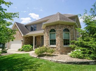 8069 Saybrook Dr, Westerville, OH 43082