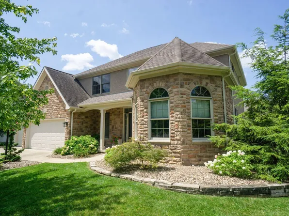 8069 Saybrook Dr, Westerville, OH 43082
