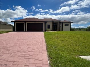 2820 NW 25th St, Cape Coral, FL 33993