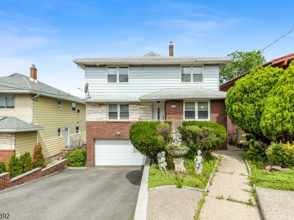 261 10th St #1, Palisades Park, NJ 07650
