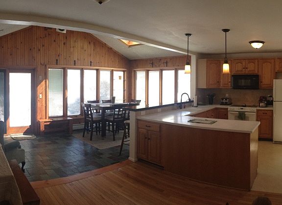 KITCHEN & SUNROOM