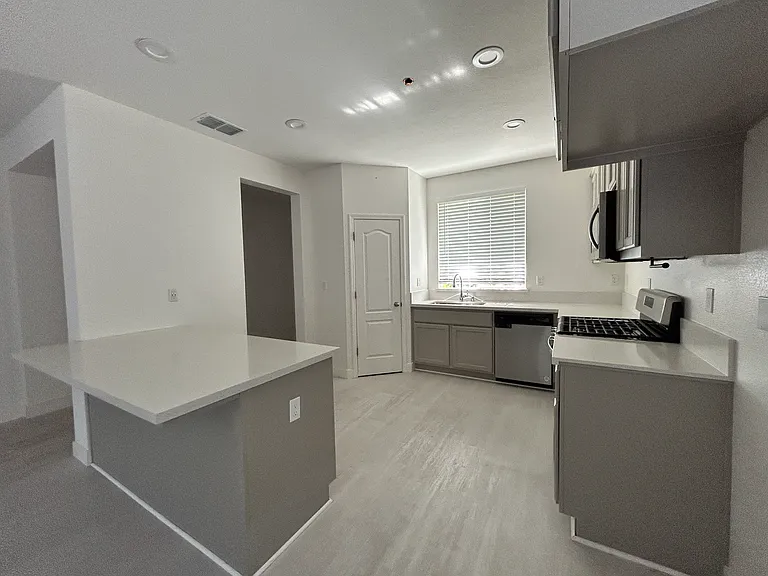 2220 Beppe Pl — Photo 3