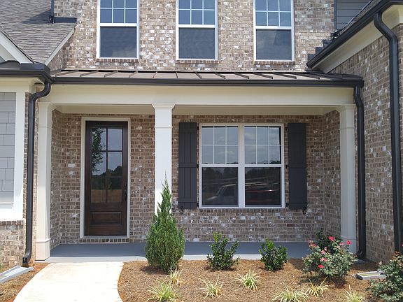 4th image of 212 Leland Way