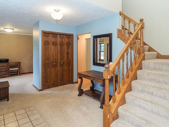 2658 Maple Leaf Ave-105