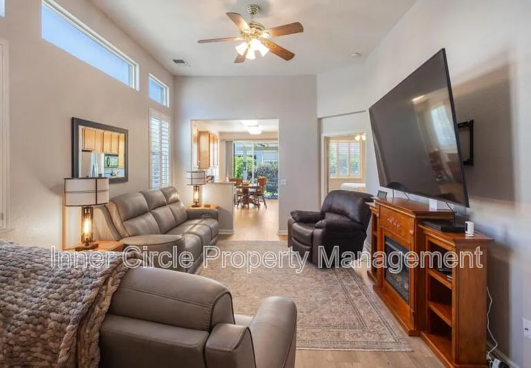 310 Upton Pyne Dr — Photo 4