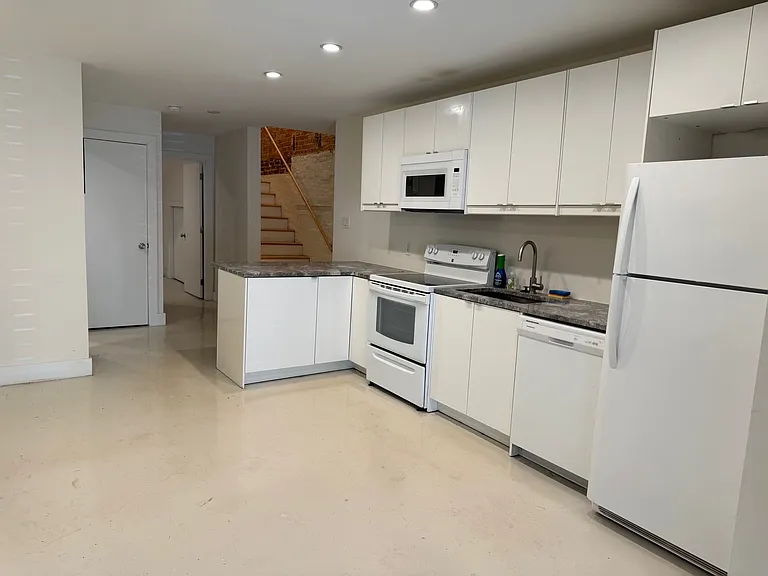 1634 N Calvert St #2 — Photo 4