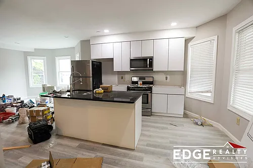 66 Quint Ave #1 Photo 1
