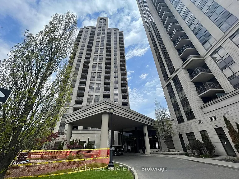 133 Wynford Dr #304 — Photo 23