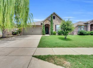 2804 Stonewall Ln, Fort Worth, TX 76123