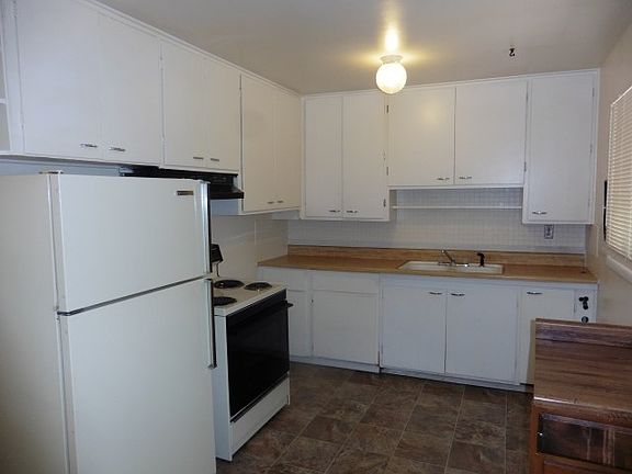 4th image of 3108 E Marshall Ave