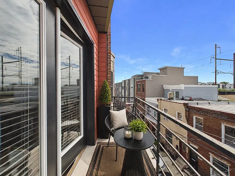1435 S Taylor St — Photo 28