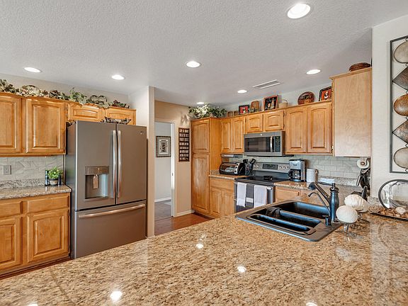 4th image of 11349 E Navarro Ave
