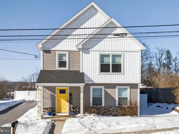 94 Reamstown Rd, Stevens, PA 17578