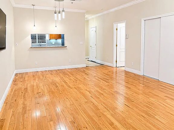 4th image of 1758 Cross Way Unit 280